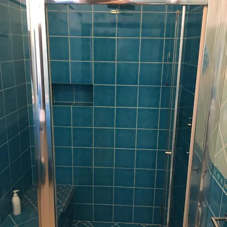 Le 9 Gocce Seaview Палау